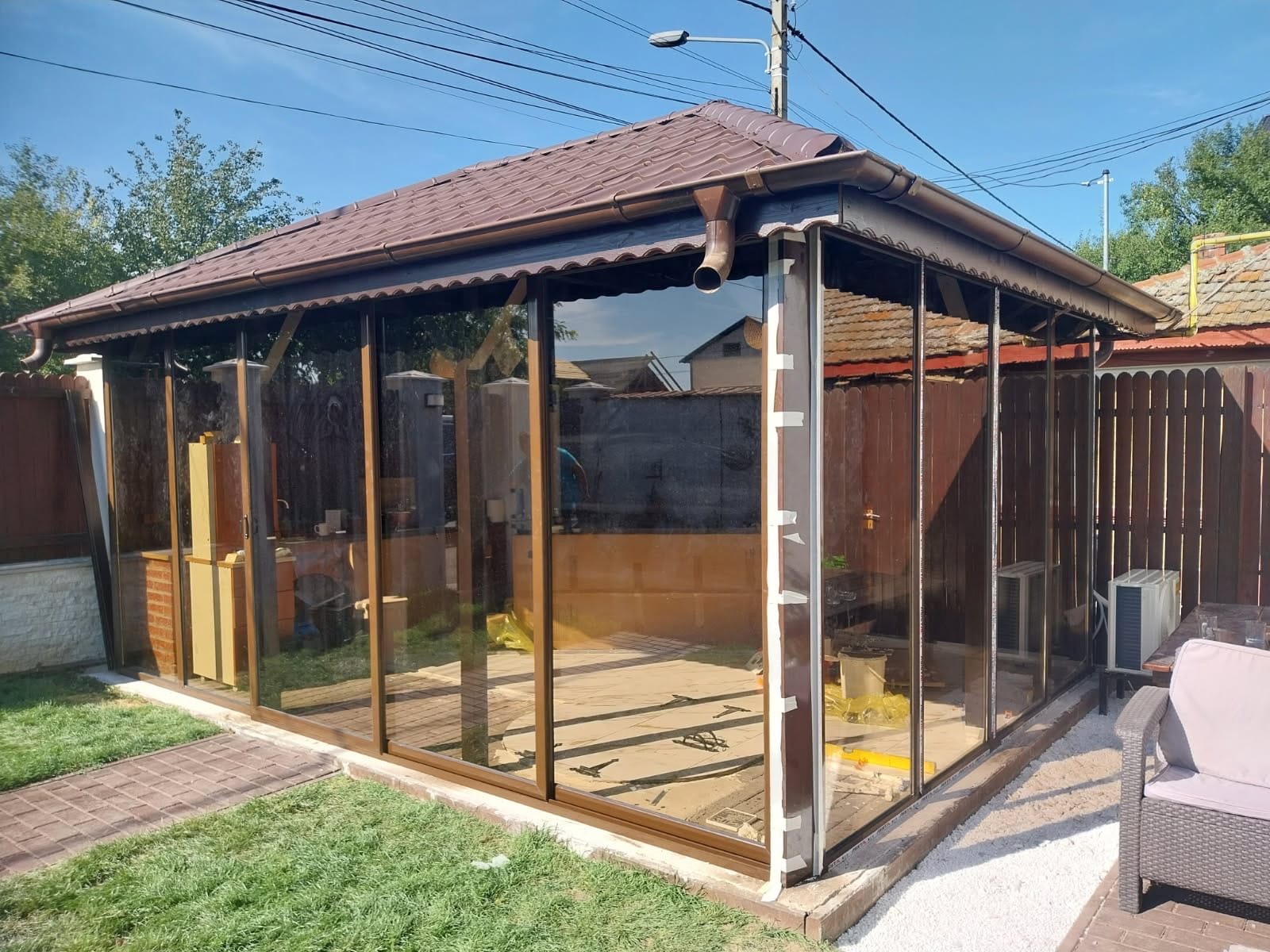 Închidere foișor sticlă